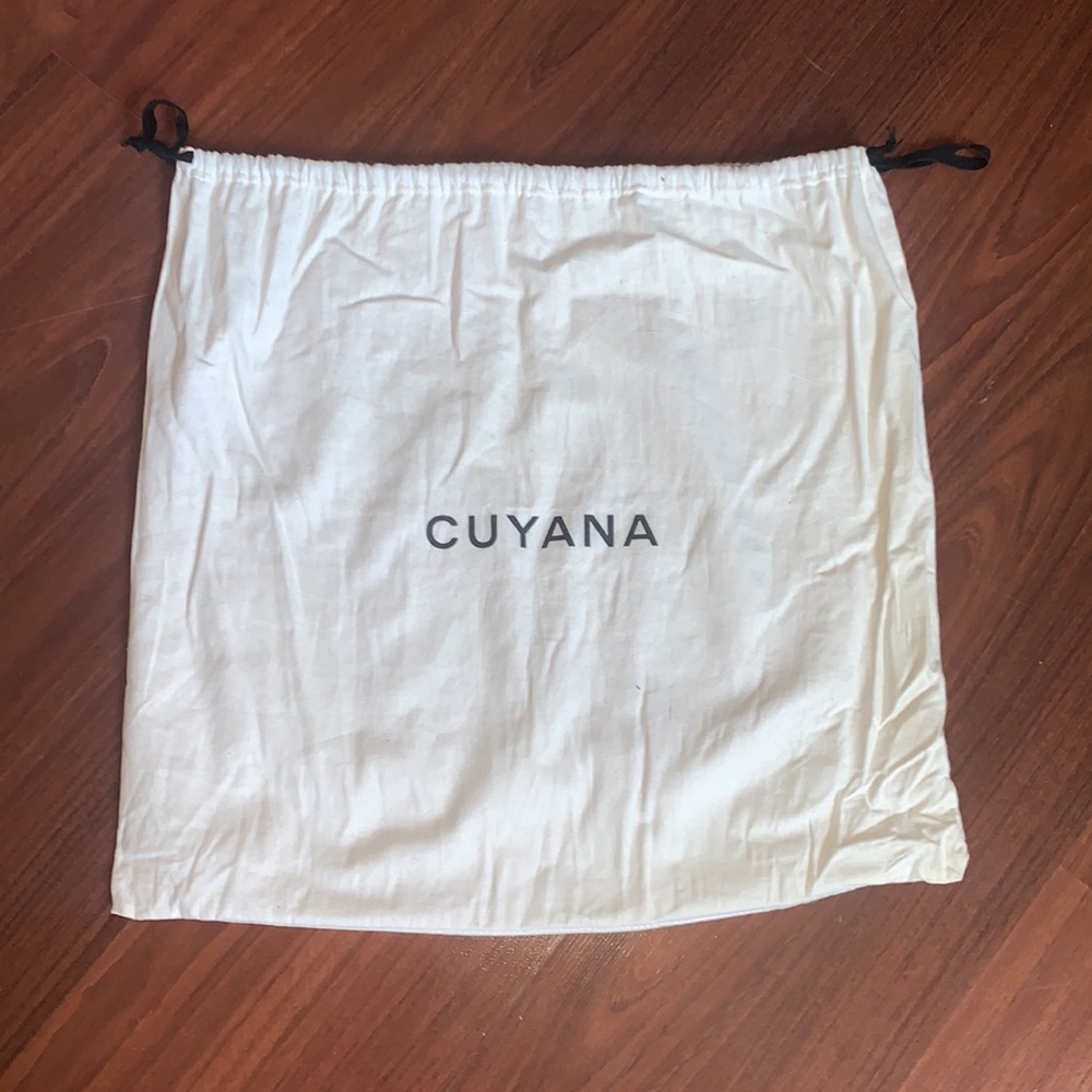 Cuyana Dust Bag